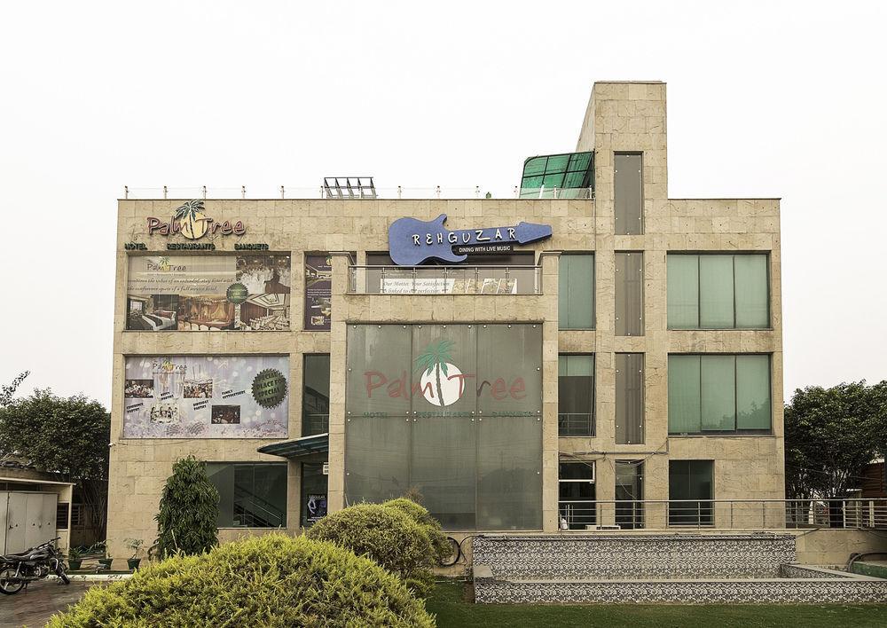 Treebo Palm Tree Palam Vihar Hotell Gurgaon Exteriör bild