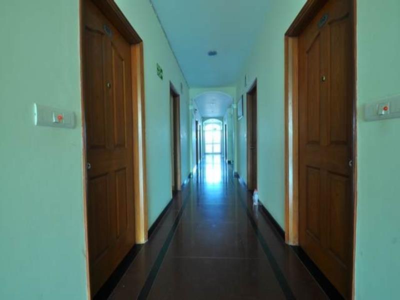 Treebo Palm Tree Palam Vihar Hotell Gurgaon Exteriör bild